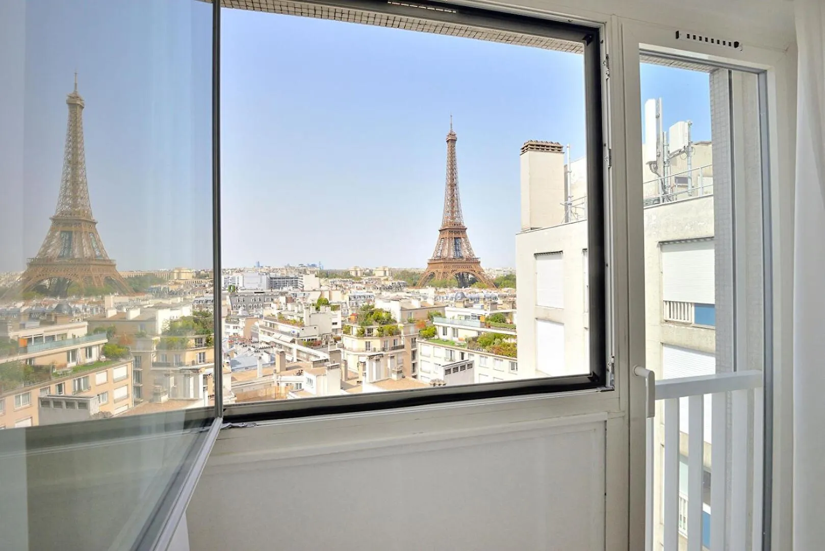 아파트 The Eiffel Tower - A Luxurious With Breathtaking Views Of The Eiffel Tower